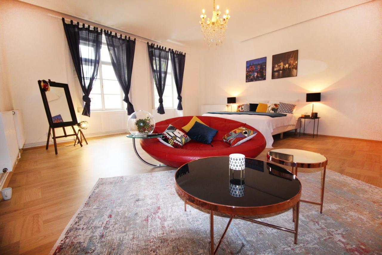 Fano Apartments Old Town ปราก ภายนอก รูปภาพ